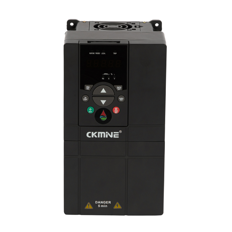 CKMINE Solaris Pompae VFD 4kW 5.5HP Fons Pompa Motor Drive 3 Phasus 220V Frequens Inverter pro Systemate Agriculture Irrigationis