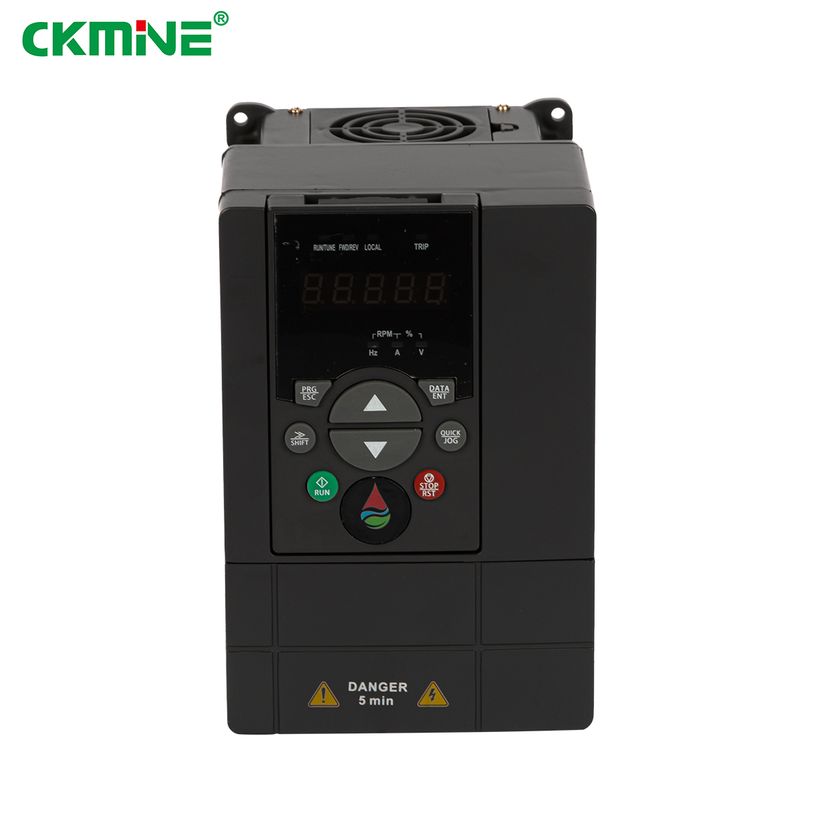 Series SP800 2.2kW unius phasis input ad tres phasium output solaris aquae pumpae invertor pumpandi regimen variabilis frequentiae