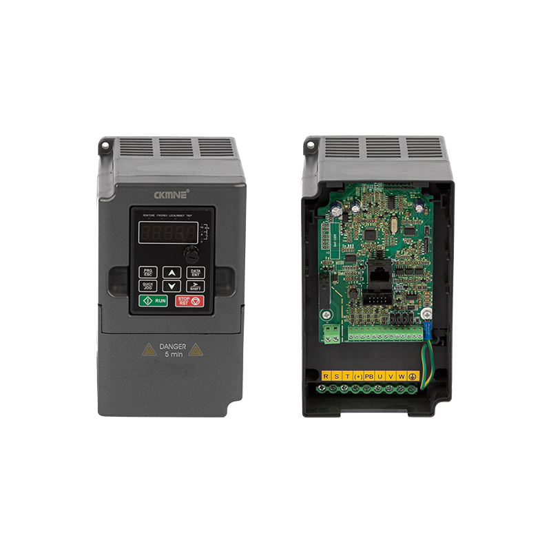 CKMINE KM10-2R2G-S2-B Inversor Frequentialis 1 Phase ad 3 Phases 2.2kW 3HP 220V Motor AC VFD Converter Machina Control